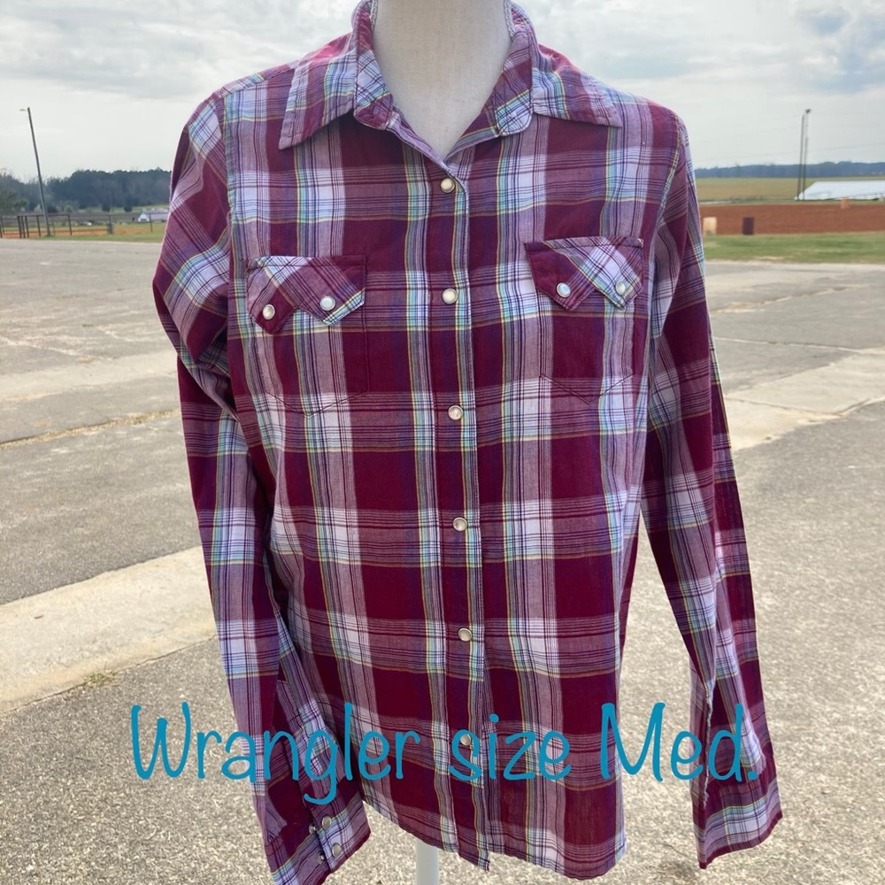 Wrangler snap button shirt